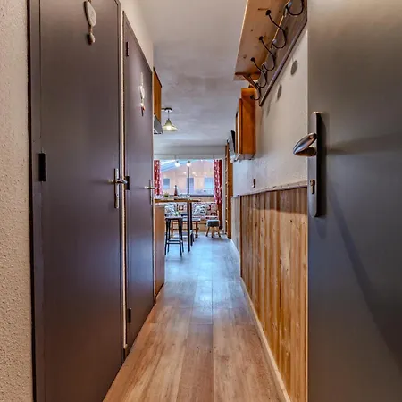 Comfy Ski-side Hideaway W Views דירה